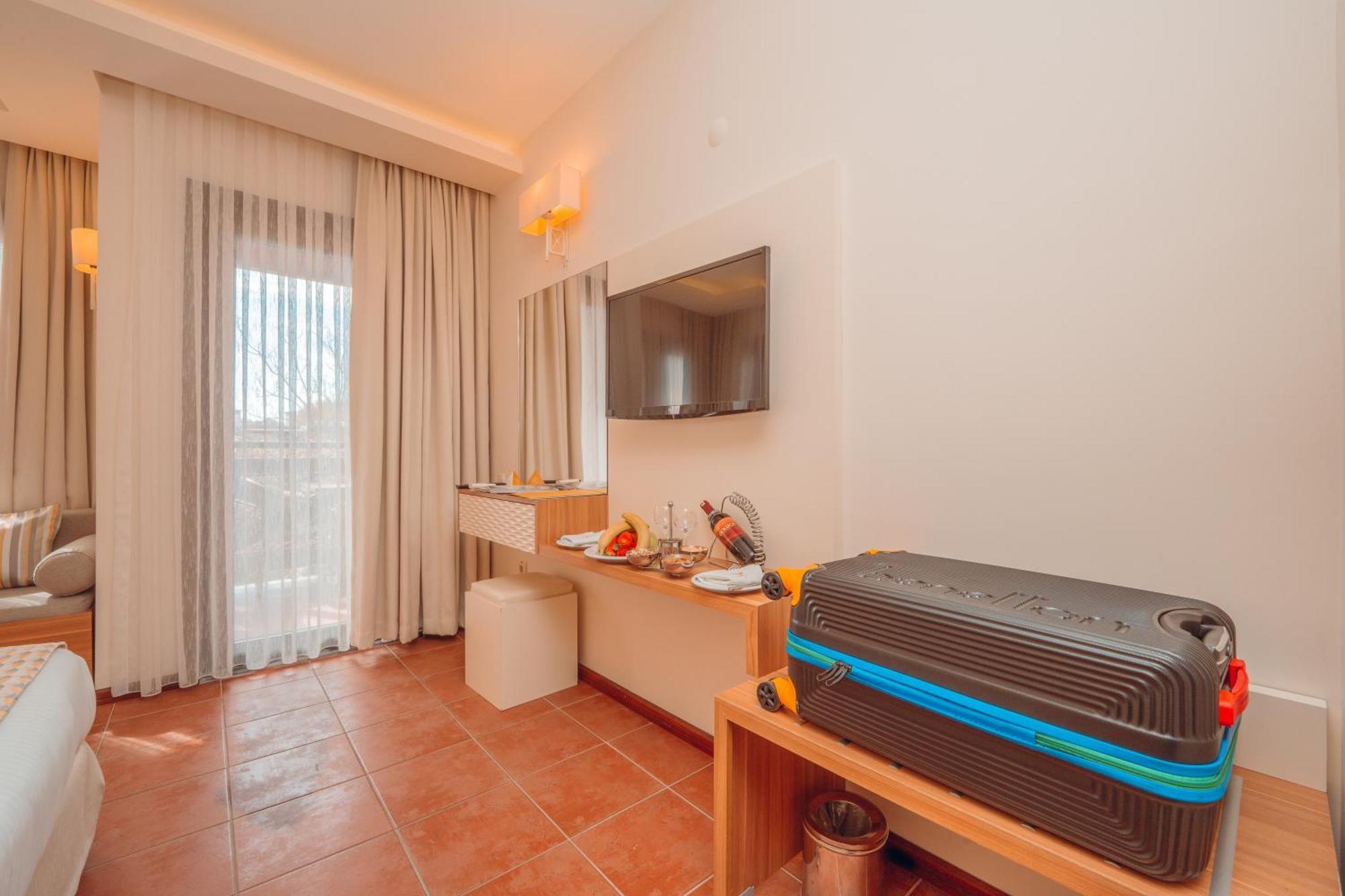 Sundia By Liberty Suncity Oludeniz Eksteriør bilde